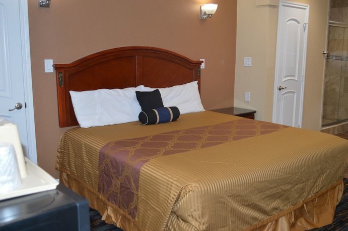 Tustin Motor Lodge