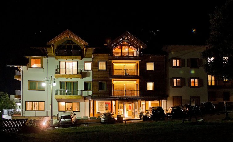 Chalet Laura Lodge Hotel