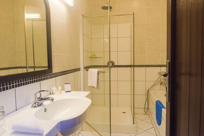 Protea Hotel by Marriott Dar es Salaam Courtyard