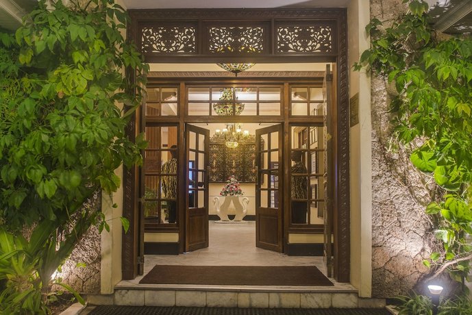 Protea Hotel by Marriott Dar es Salaam Courtyard