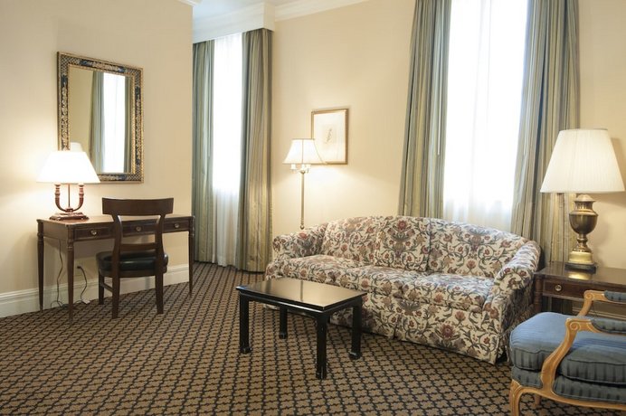 Lafayette Hotel New Orleans