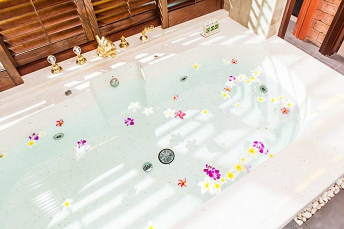 Ammatara Pura Pool Villa