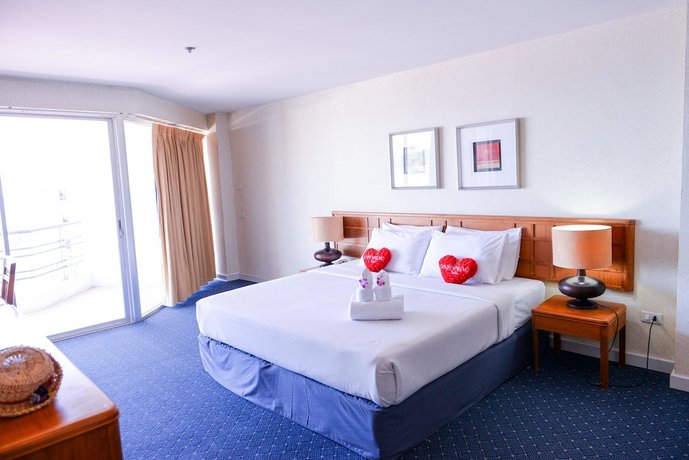 Sandy Spring Hotel