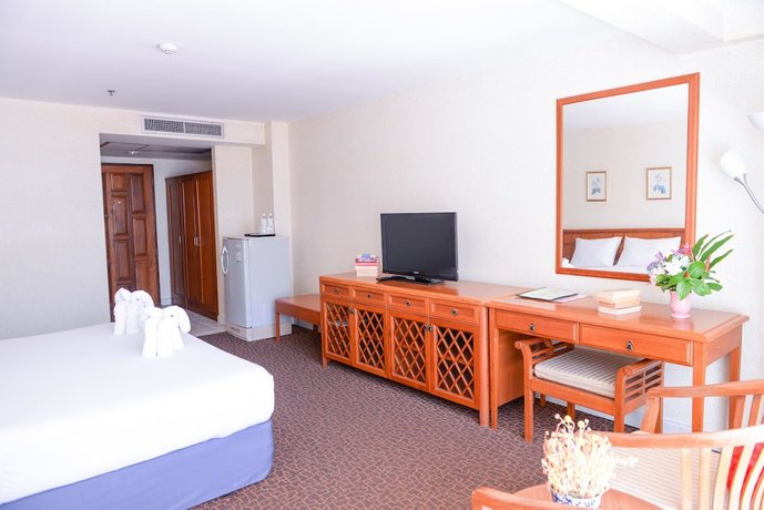 Sandy Spring Hotel