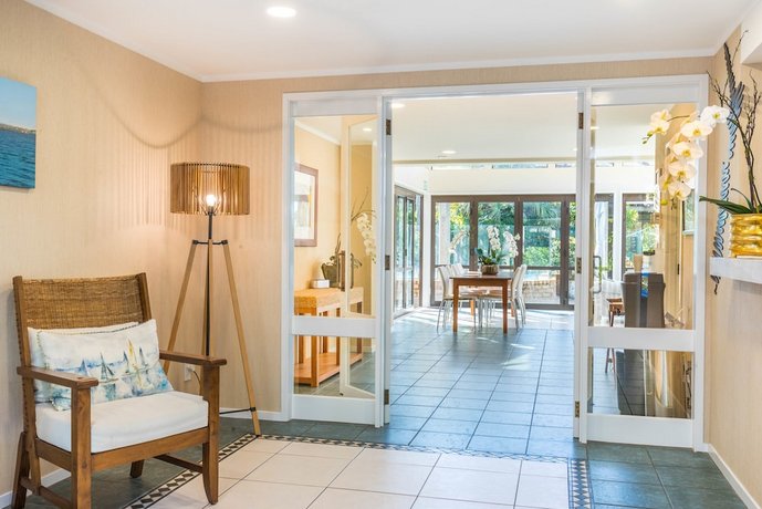 Emerald Inn on Takapuna Beach