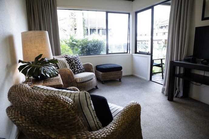 Emerald Inn on Takapuna Beach