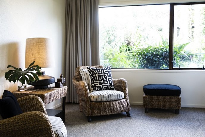 Emerald Inn on Takapuna Beach