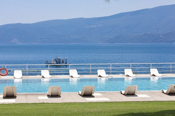Kalamaki Beach Isthmia