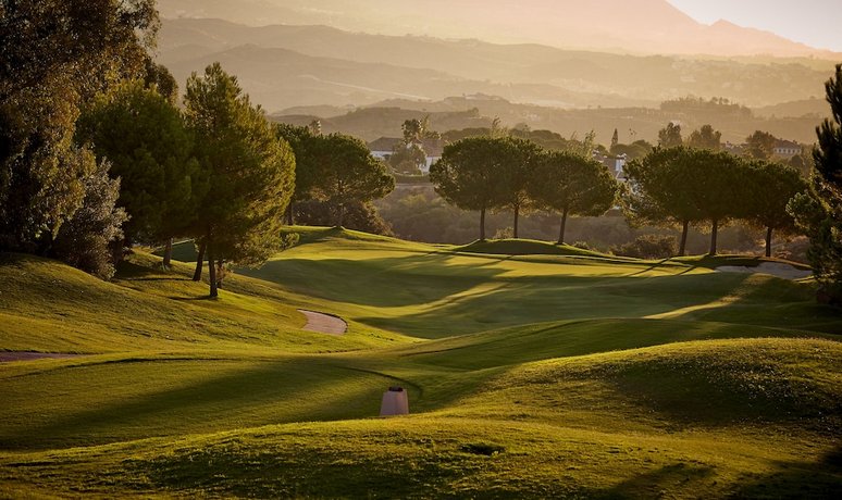 La Cala Resort