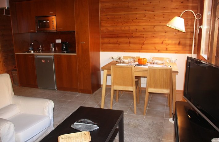 Apartamentos La Pleta Incles Suites 3000 