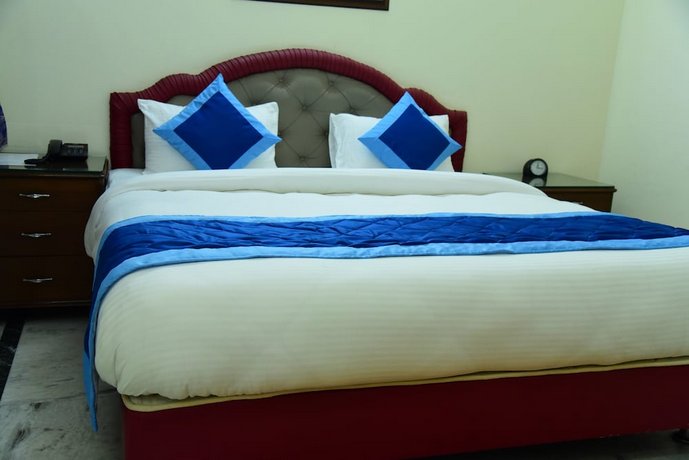 The Mayflower Hotel New Delhi