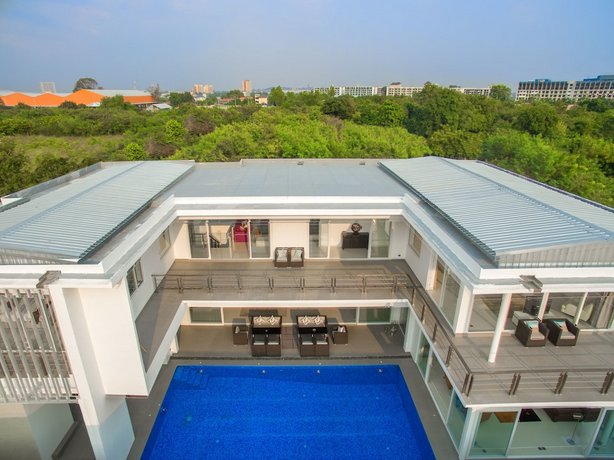 DaVinci Pool Villa Pattaya