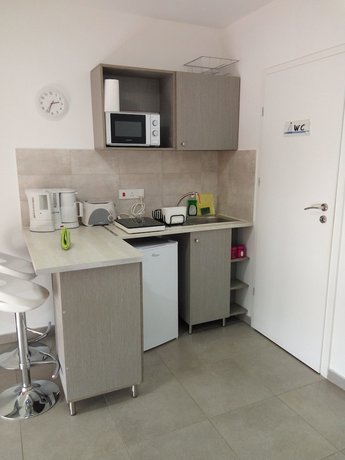 Elenapa Holiday Apartments