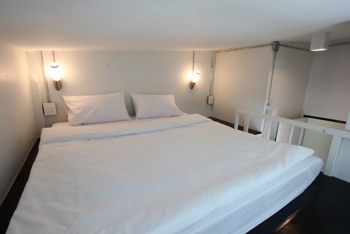 Diff Hostel