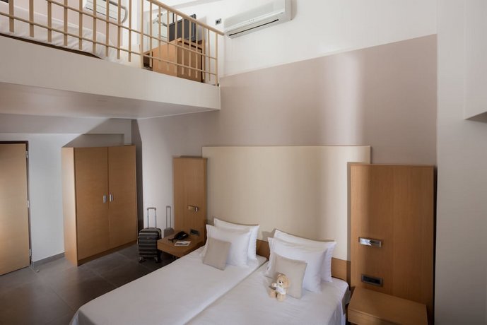 Elite City Resort