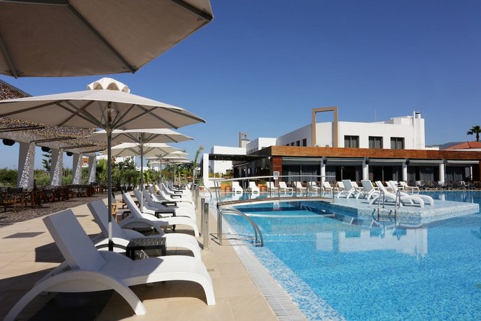 Elite City Resort