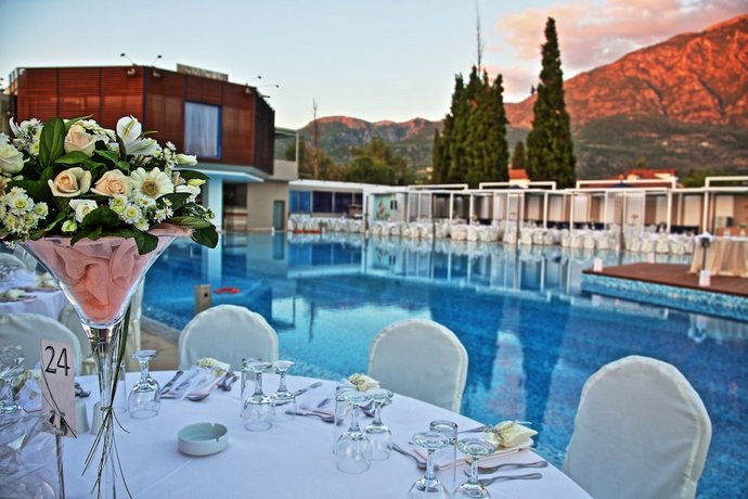 Elite City Resort