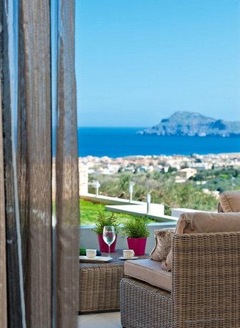 Villa Athinais
