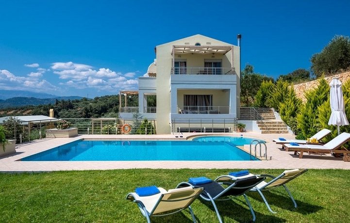Villa Athinais
