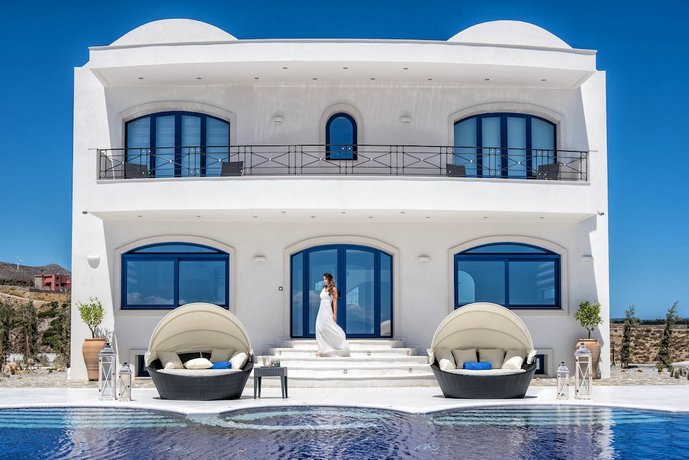 Wine Dark Sea Villa Santorini