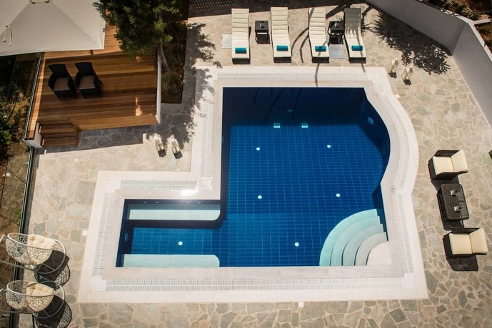 Wine Dark Sea Villa Artemis