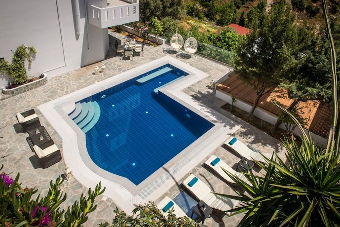 Wine Dark Sea Villa Artemis