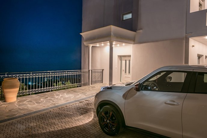 Wine Dark Sea Villa Artemis