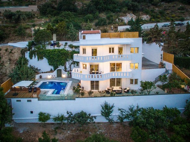 Wine Dark Sea Villa Artemis