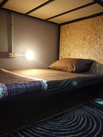Asleep Hostel Kanchanaburi