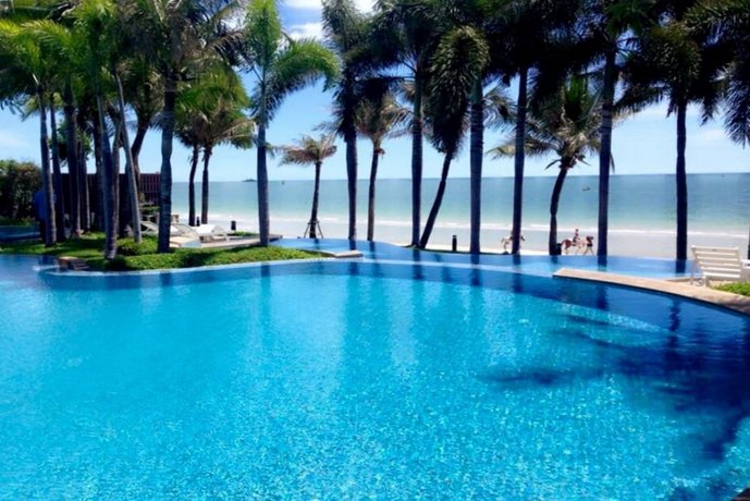 Baan San Ploen Condominium by Renvio