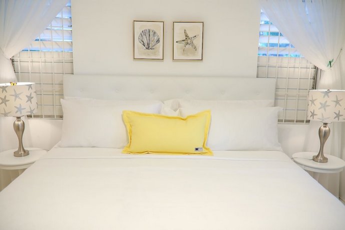 New Kingston's Deluxe Apartment