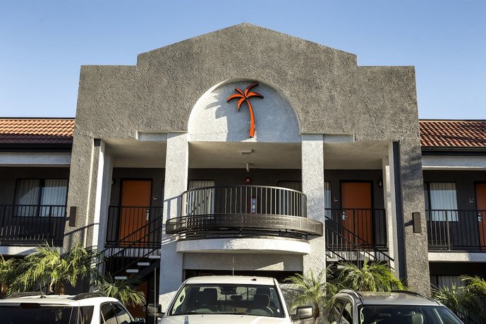 The Canoga Hotel