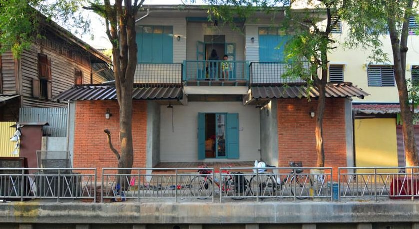 La Moon Hostel