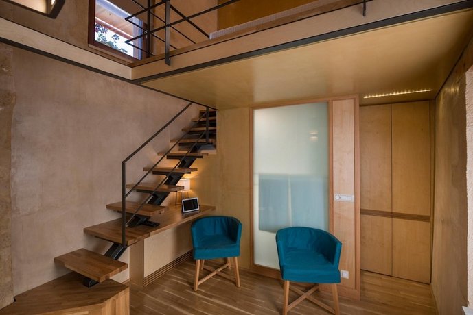 Neoria Houses