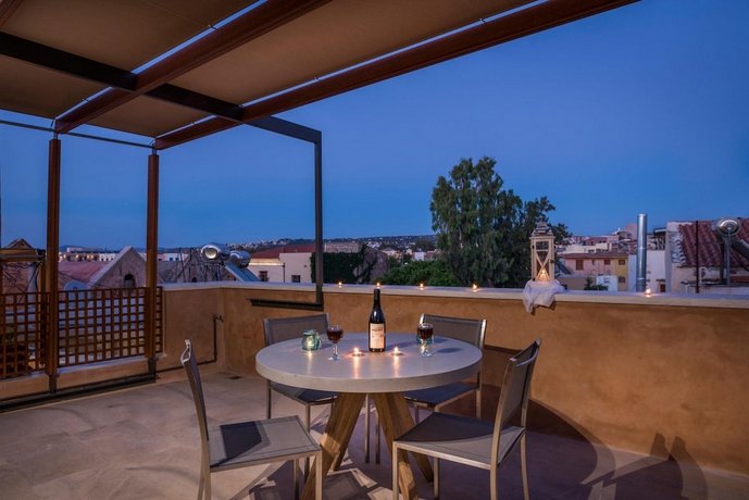 Neoria Houses