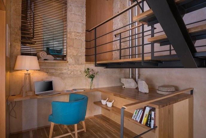 Neoria Houses