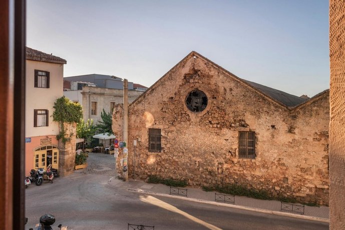 Neoria Houses