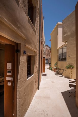 Neoria Houses