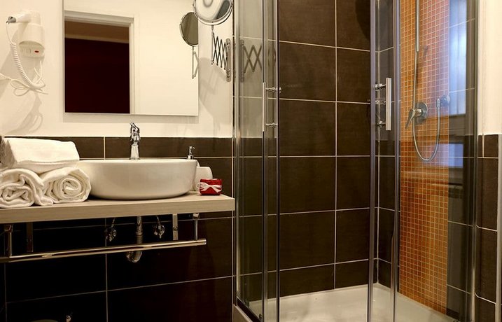 Le Coq Rooms&Suite B&B