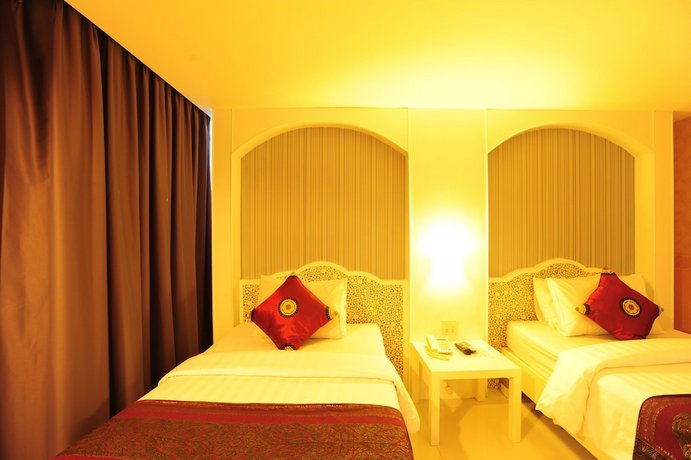 Aunchaleena Bangkok