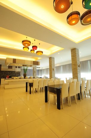 Aunchaleena Bangkok