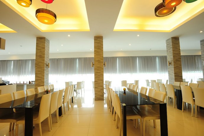 Aunchaleena Bangkok