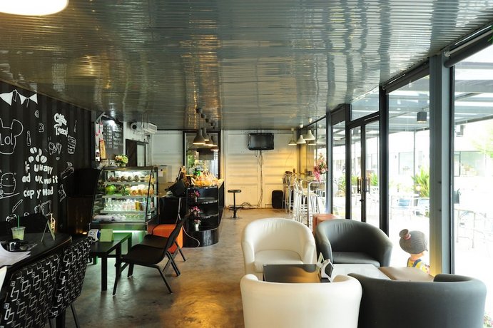 Aunchaleena Bangkok