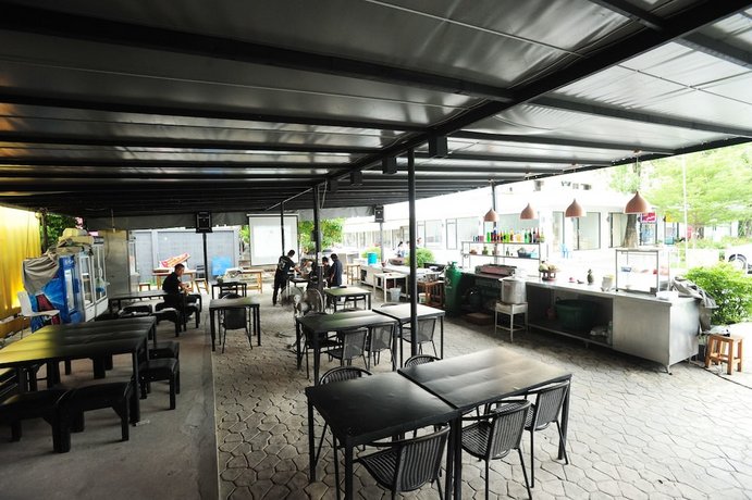 Aunchaleena Bangkok