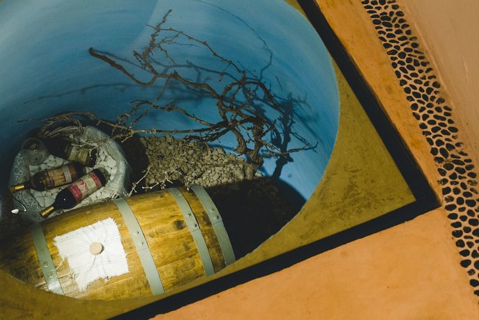 Flora's House & Cave Winery