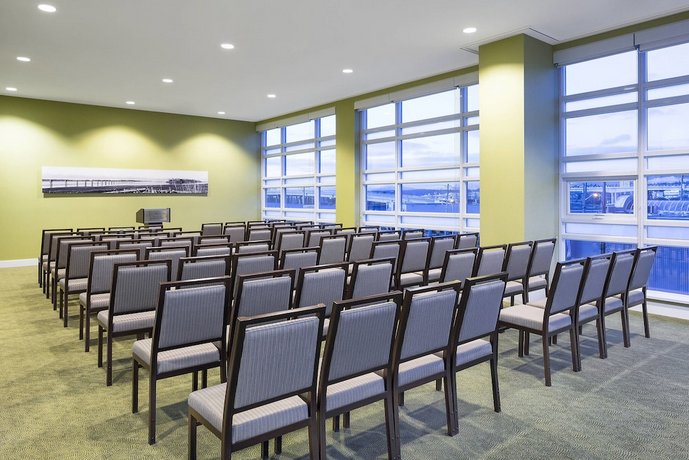 The Westin Wall Centre Vancouver Airport