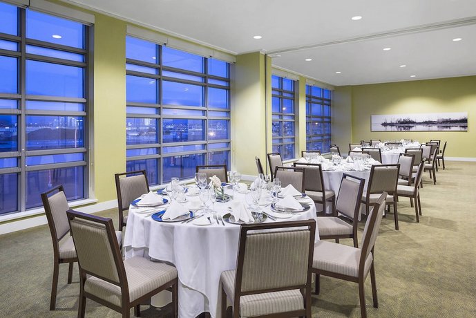 The Westin Wall Centre Vancouver Airport