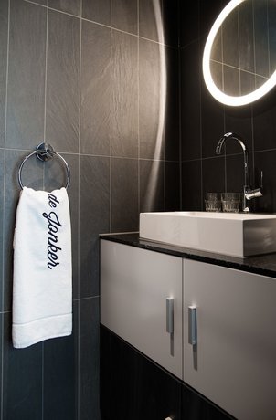 De Jonker Urban Studios & Suites