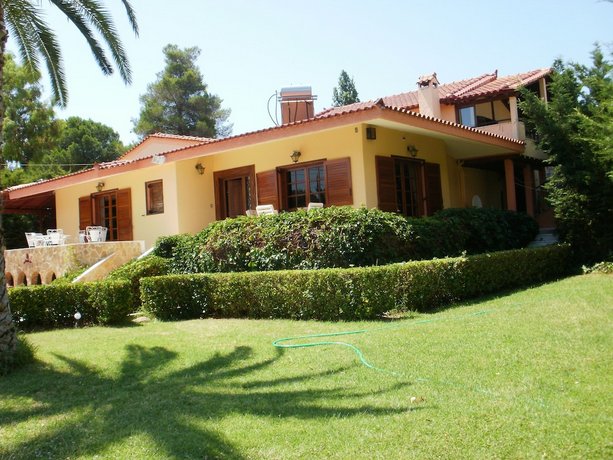 George's Villa Anavyssos
