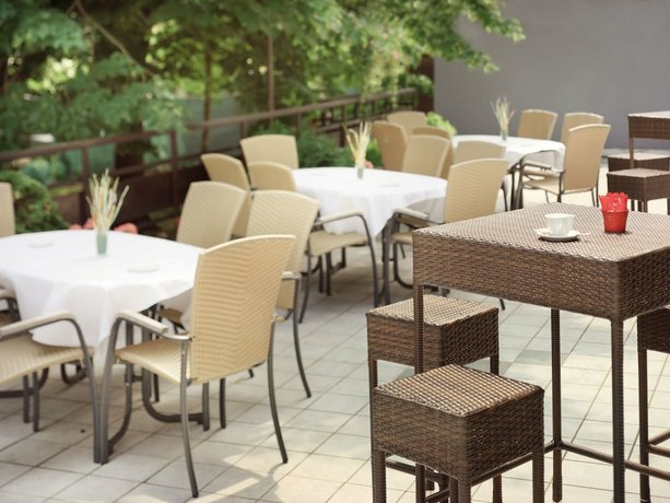 Arion Airport Hotel
